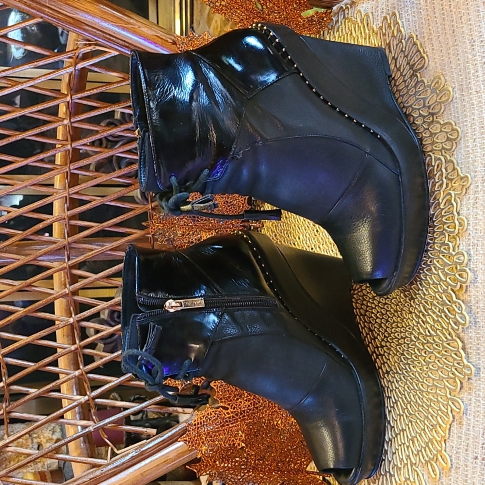 Beau Coops Peep Toe Platform Wedge Leather Bootie Size 8